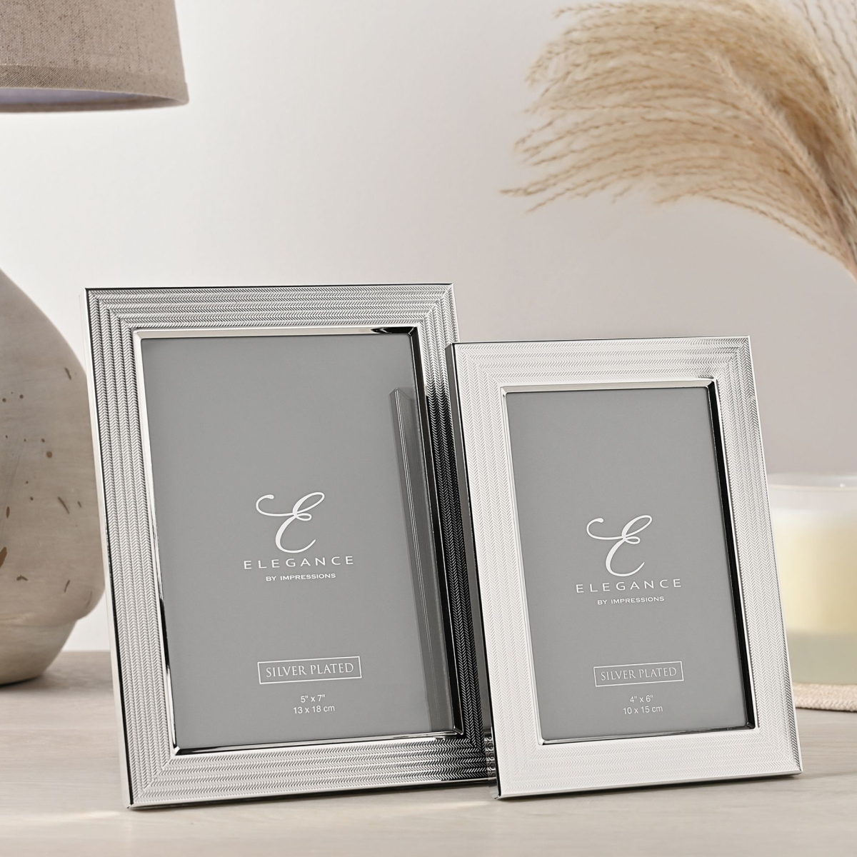 Elegance Silverplated Textured Surface Photo Frame 4" x 6"