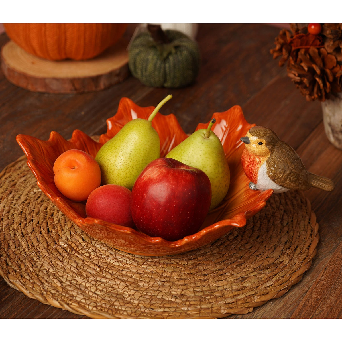 Country Living Robin On A Leaf Serving Bowl