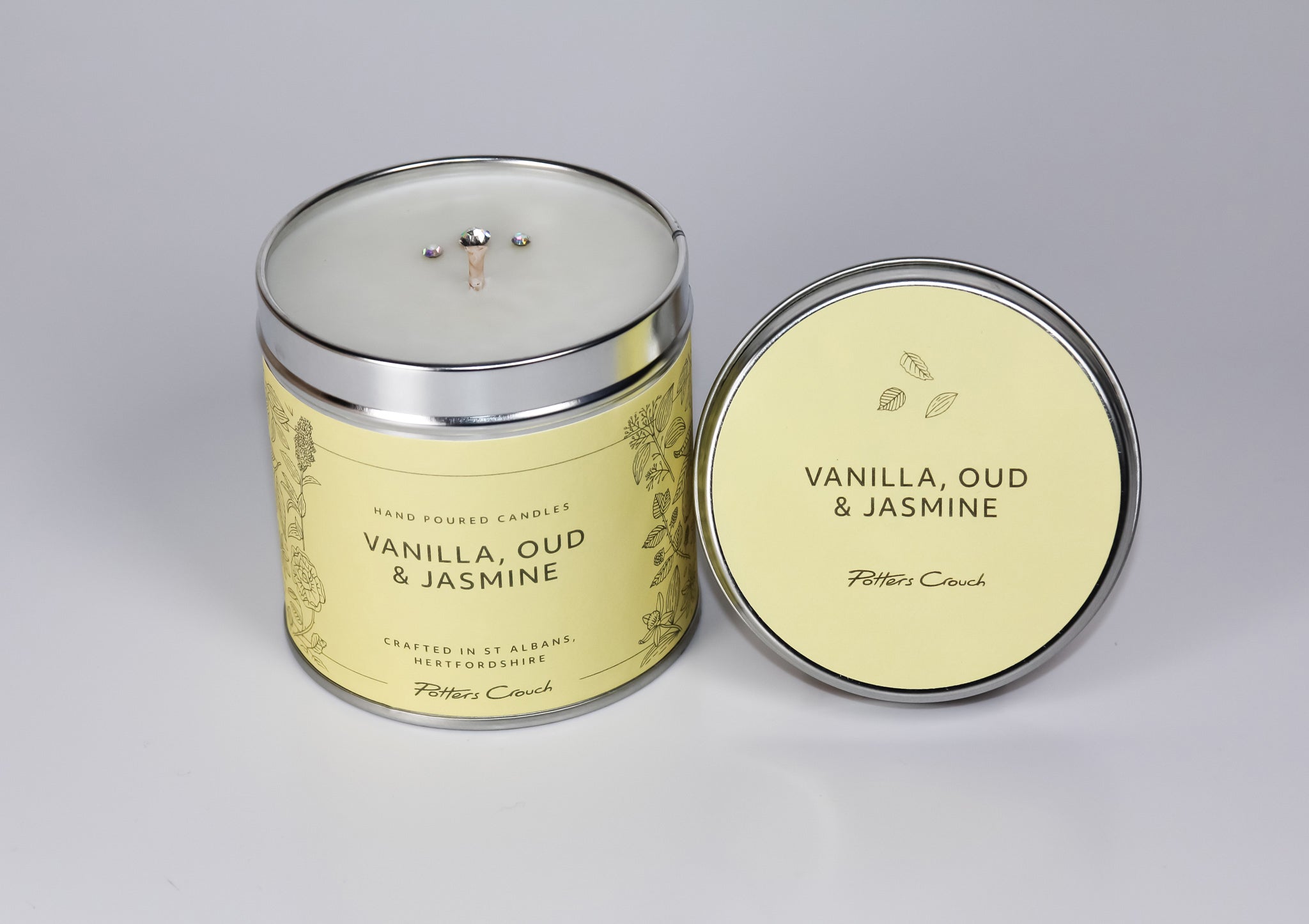 Calm Wellness Candle with Vanilla, Oud & Jasmine