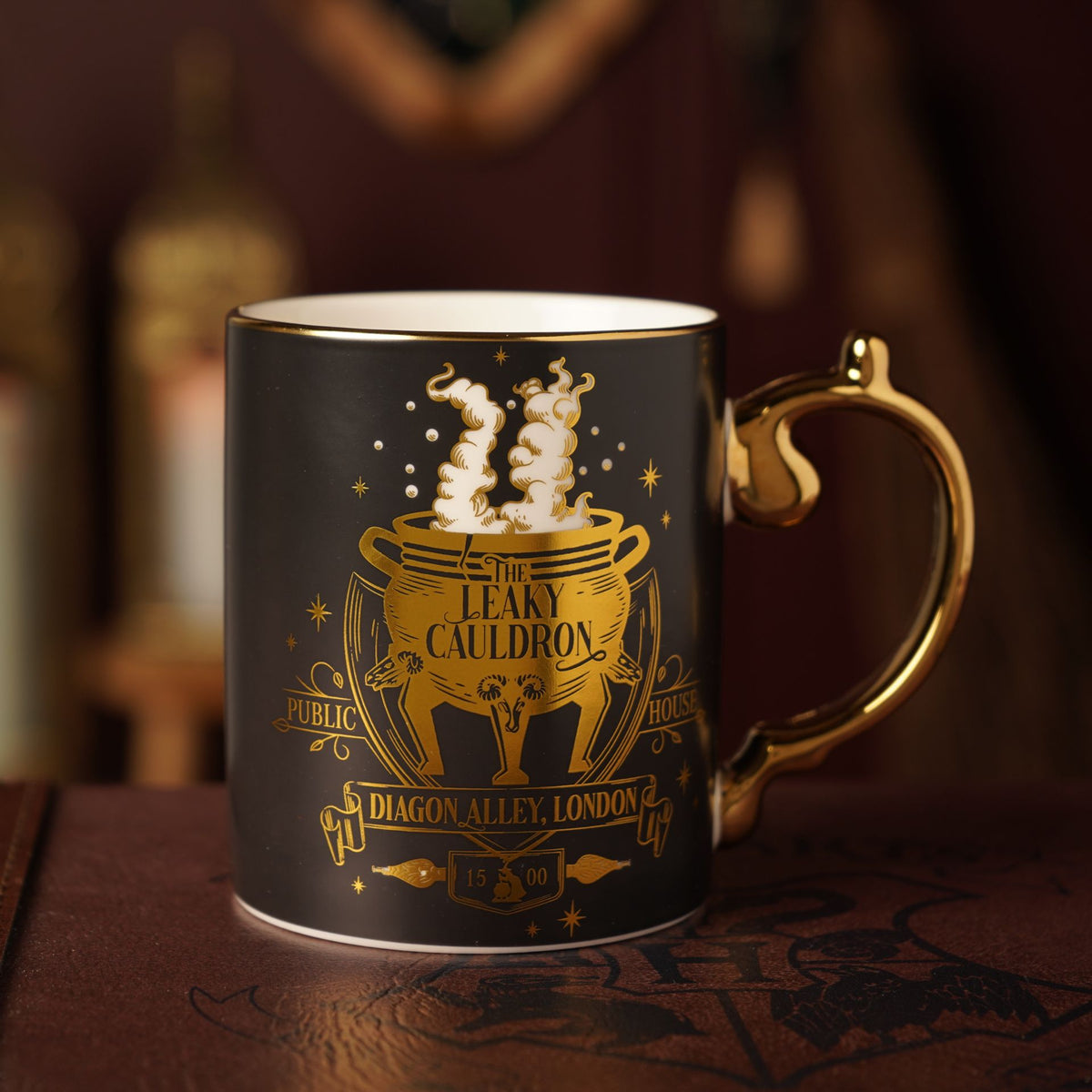 Warner Bros Harry Potter Alumni Collectable Mug - Leaky Cauldron