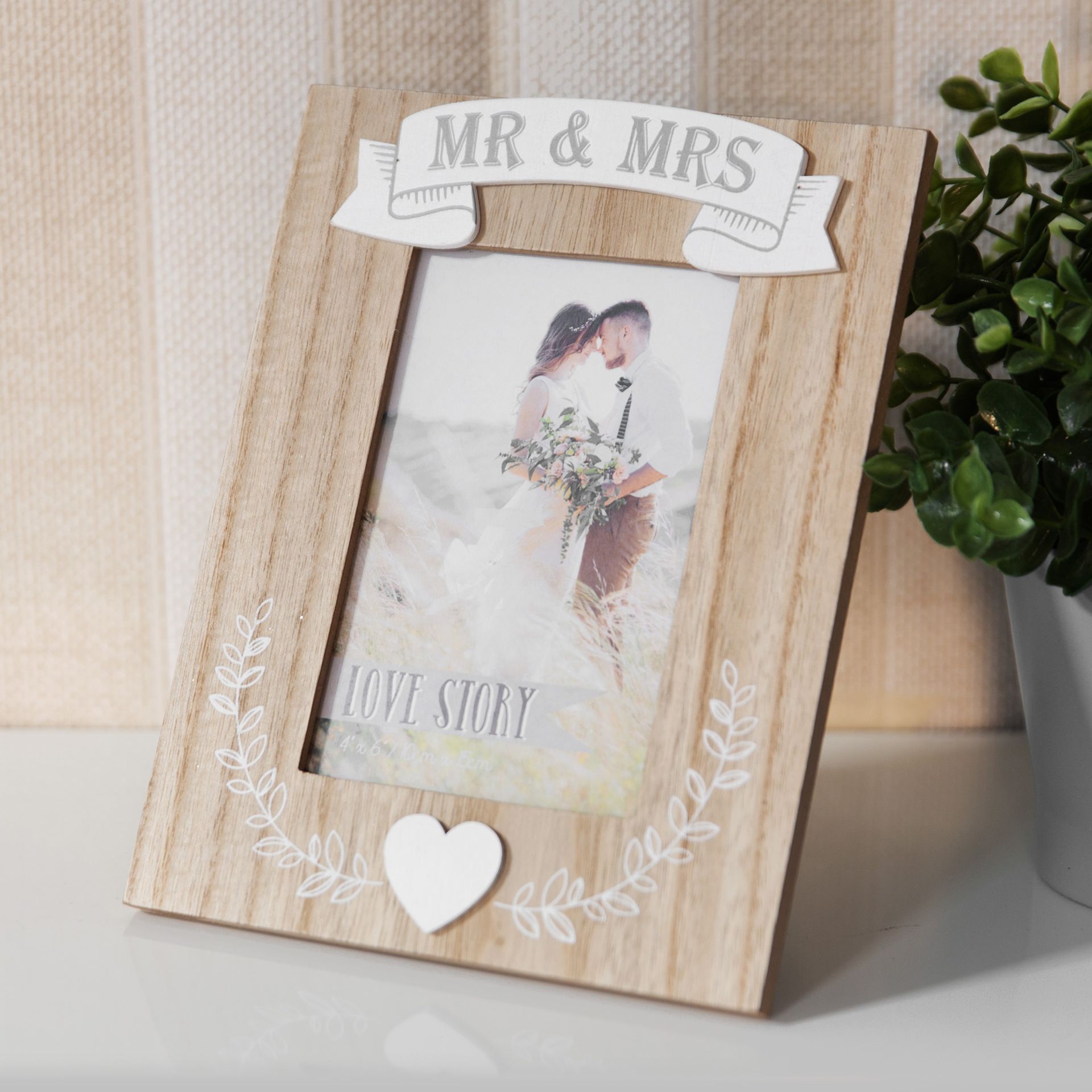 Love Story Photo Frame Mr & Mrs 4" x 6"