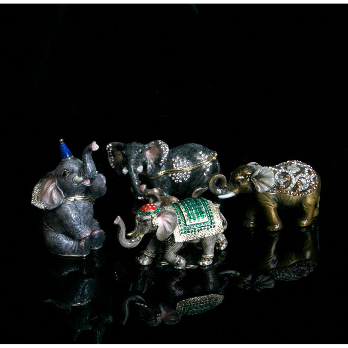 Treasured Trinket - Elephant and Calf  *(48/32)*