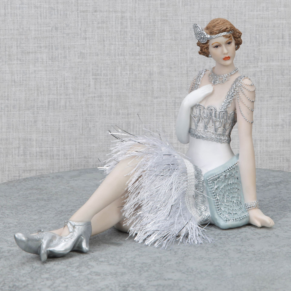 "Gatsby Girls" Figurine Sitting - Evelyn