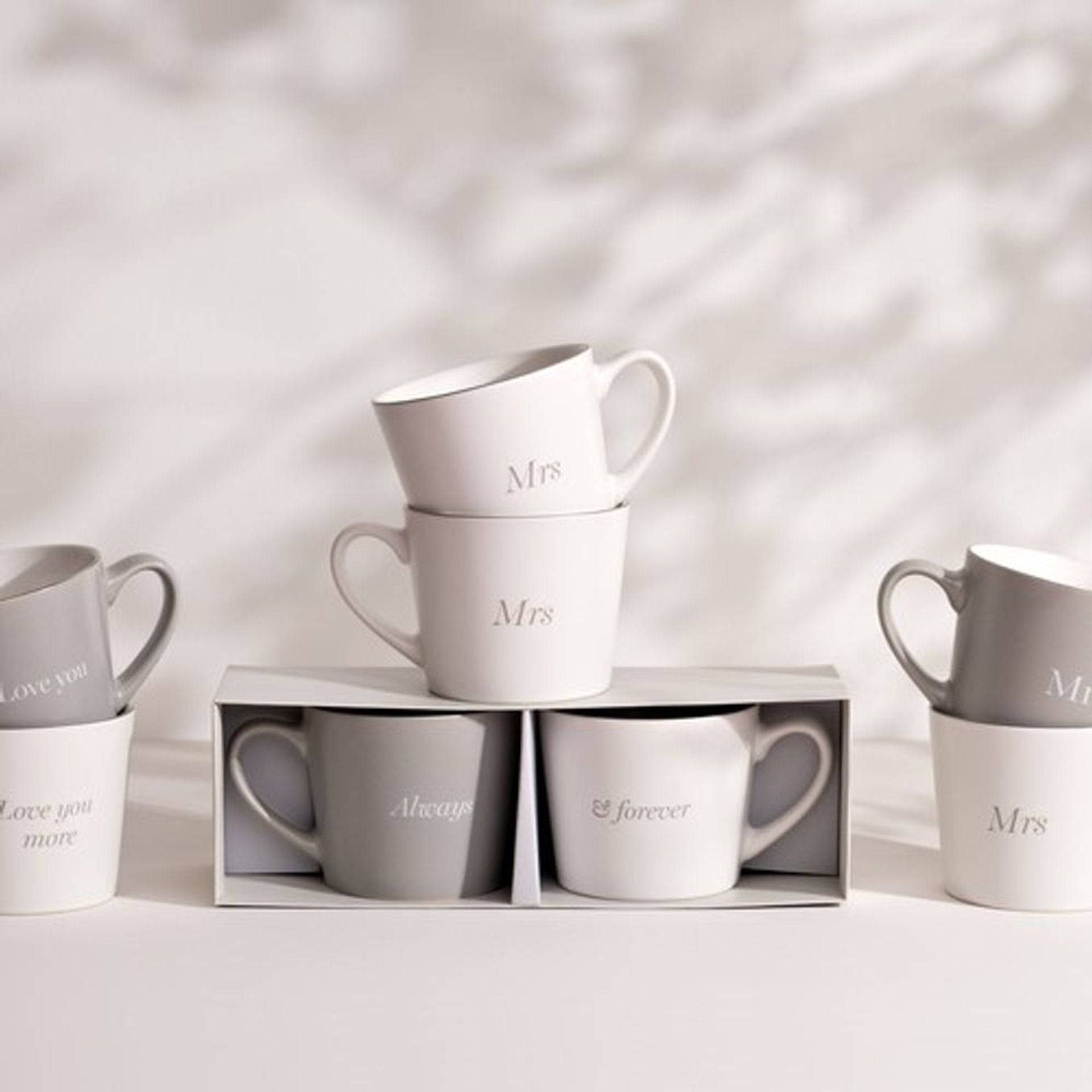 Amore Set of 2 White Mugs - Mrs & Mrs