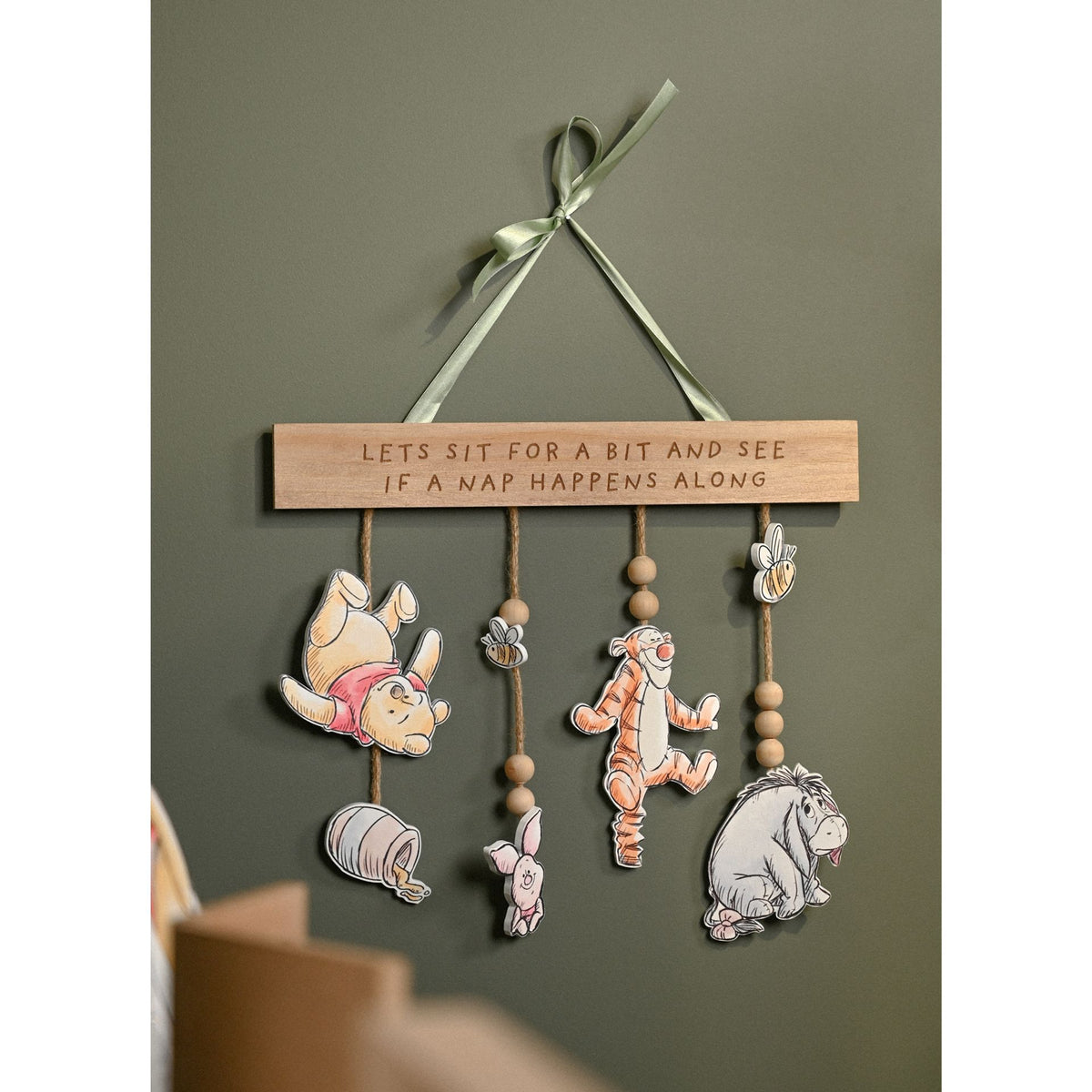 Disney Winnie The Pooh Hanging Plaque