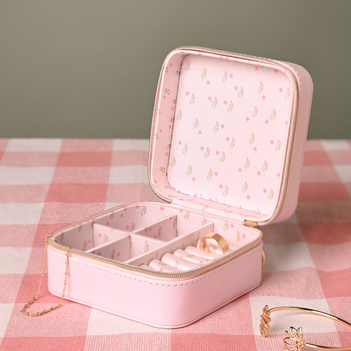 Disney Winnie Jewellery Box - Piglet