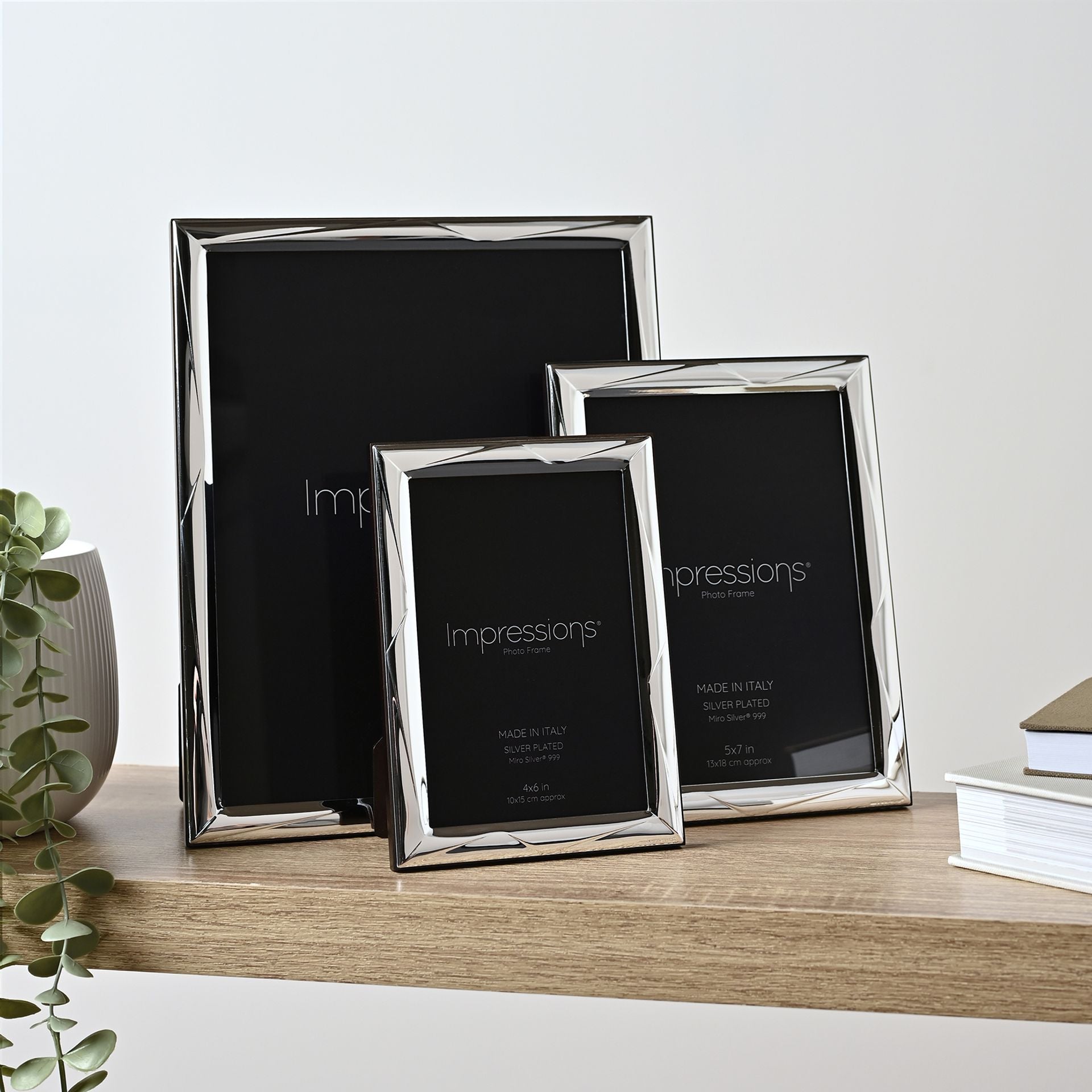 Impressions 999 Silver Geometric Photo Frame 5" x 7"  Wood Back Made In Italy