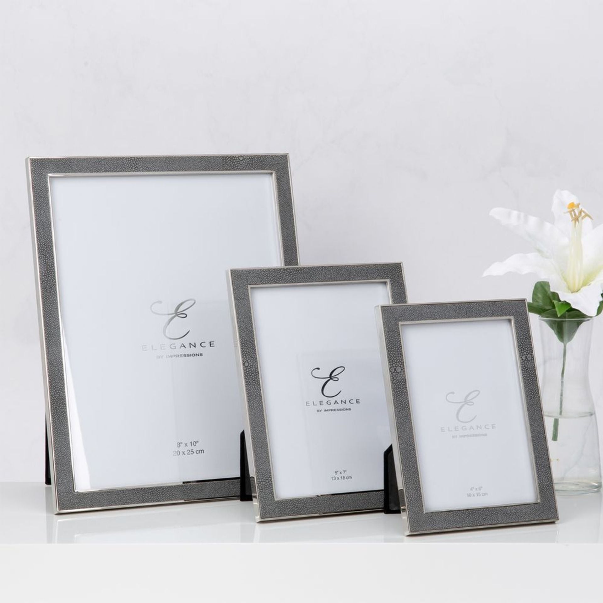 Elegance Metal Plated Grey Faux Shagreen Frame 4" x 6"