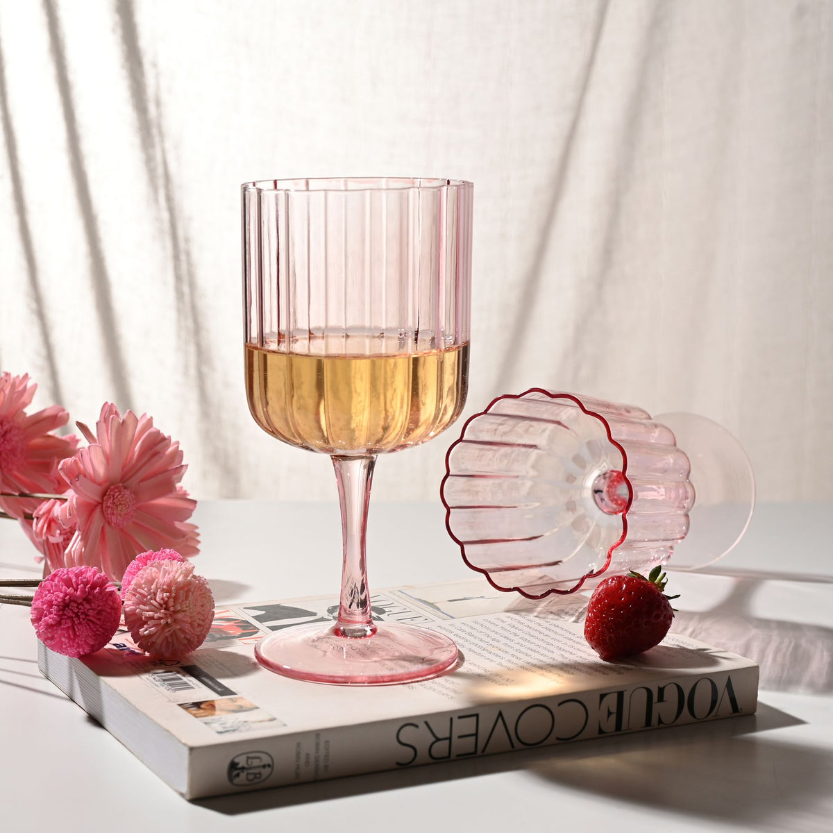 Set Of 2 Hestia Bright Pink Scalloped Wine Glass