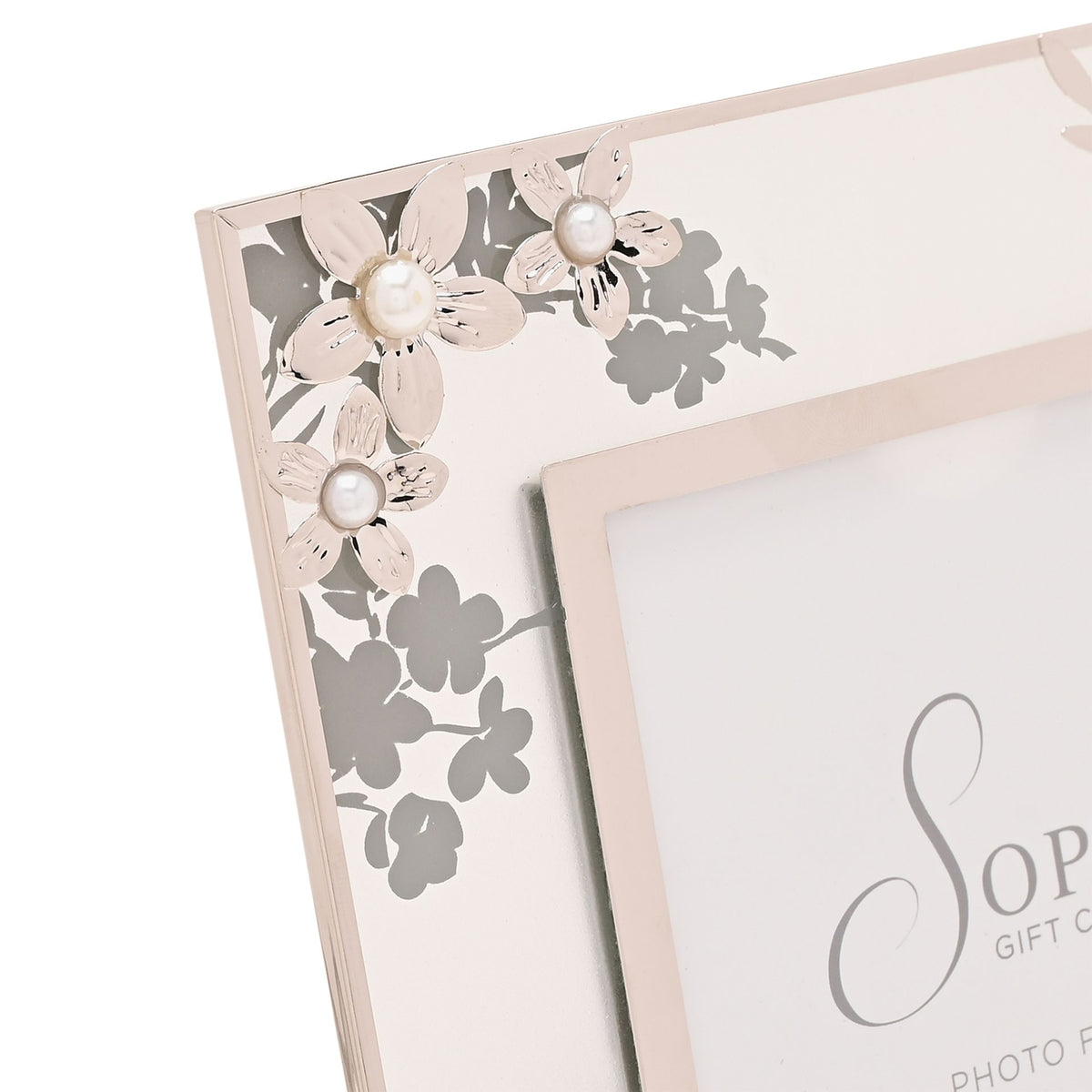 Sophia Classic Silver Daisy Photo Frame 5" x 7"
