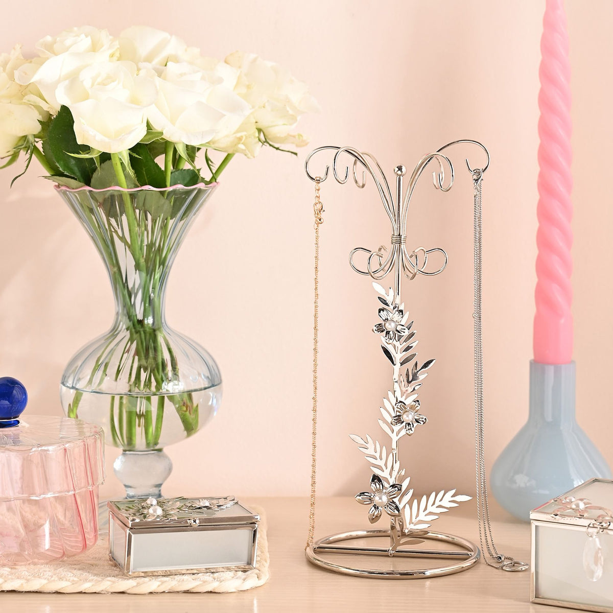 Sophia Classic Silver Daisy Jewellery Holder