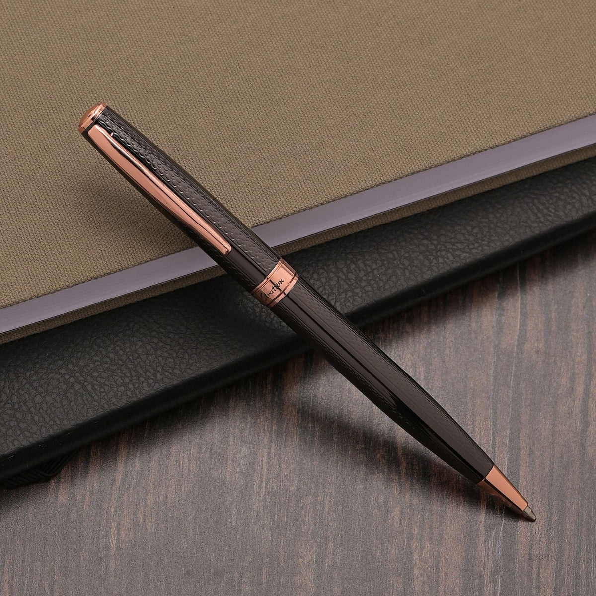 Stratton Ballpoint Pen - Black & Gold