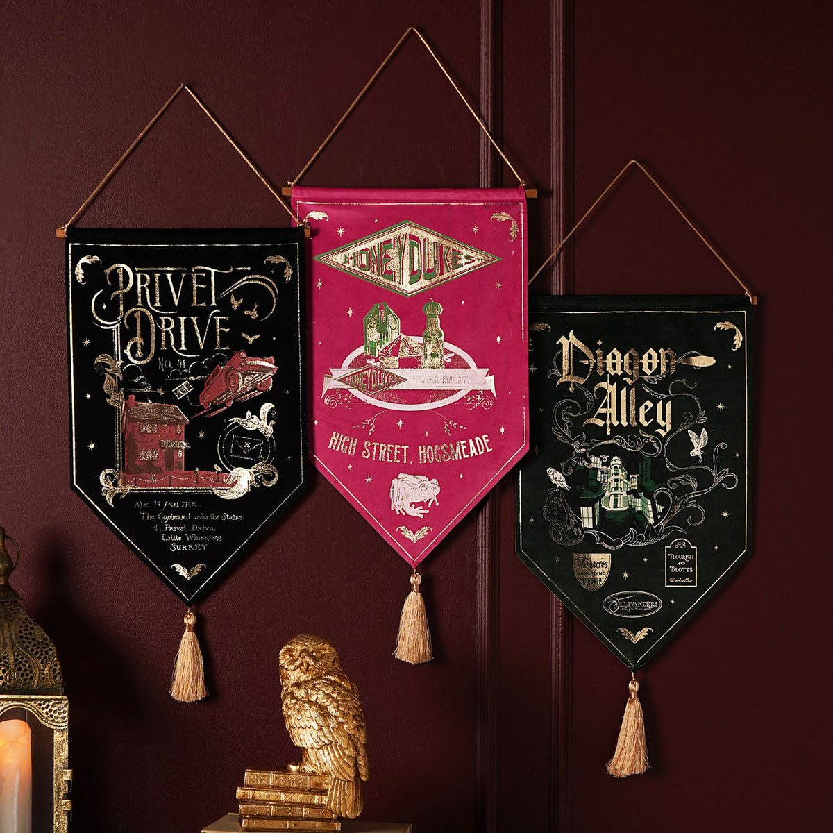Warner Bros Harry Potter Alumni Banner - Honeydukes