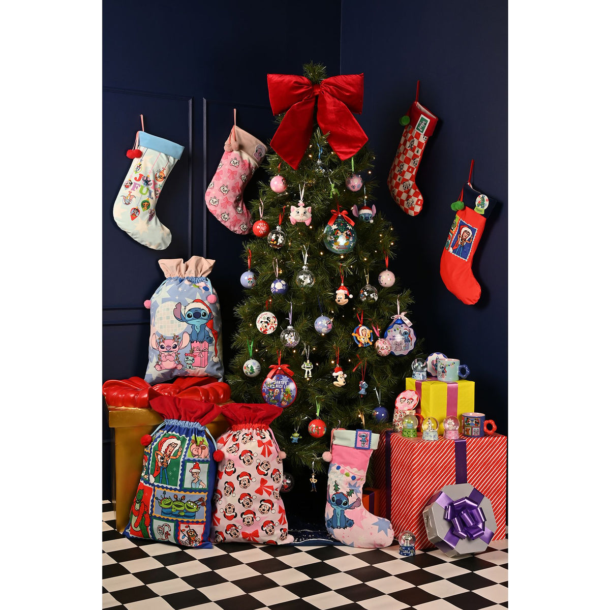 Disney Icon Present Stocking - Marie