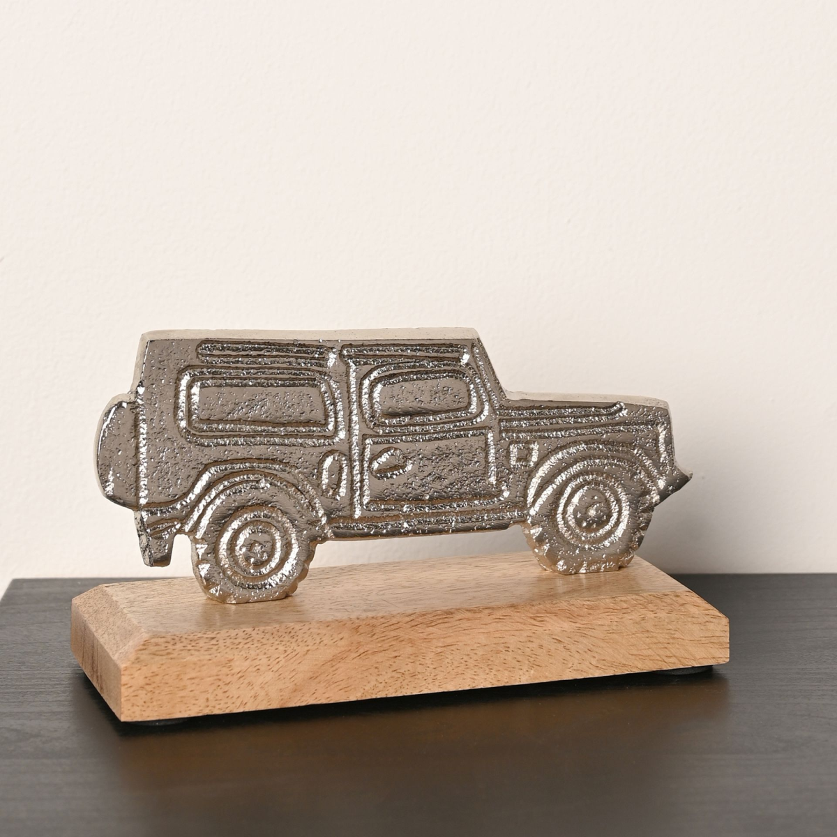 Harvey Makin 4X4 Ornament